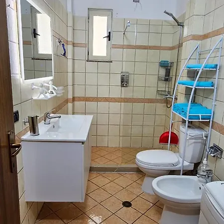 Apartment Shtepi Plazhi Buze Detit Durres,shkembi I Kavajes Durres